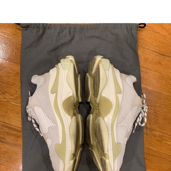 Balenciaga shoes - Picture 12 of 13